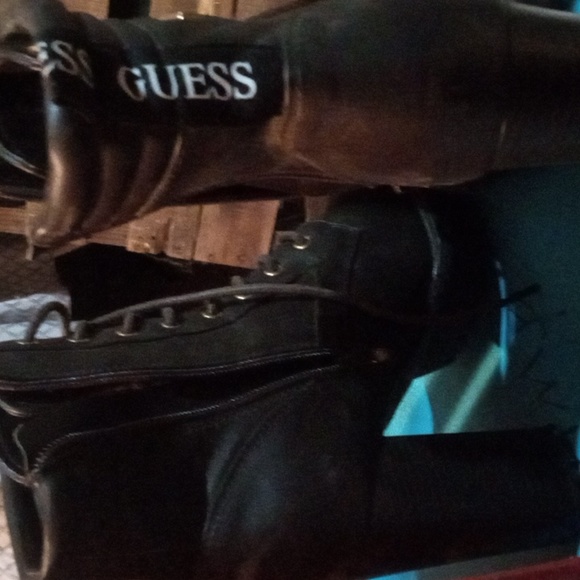 🚨❓Guess boots ⁉️ - Picture 2 of 3